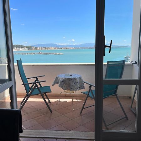 Il Cavalluccio Anzio Esterno foto