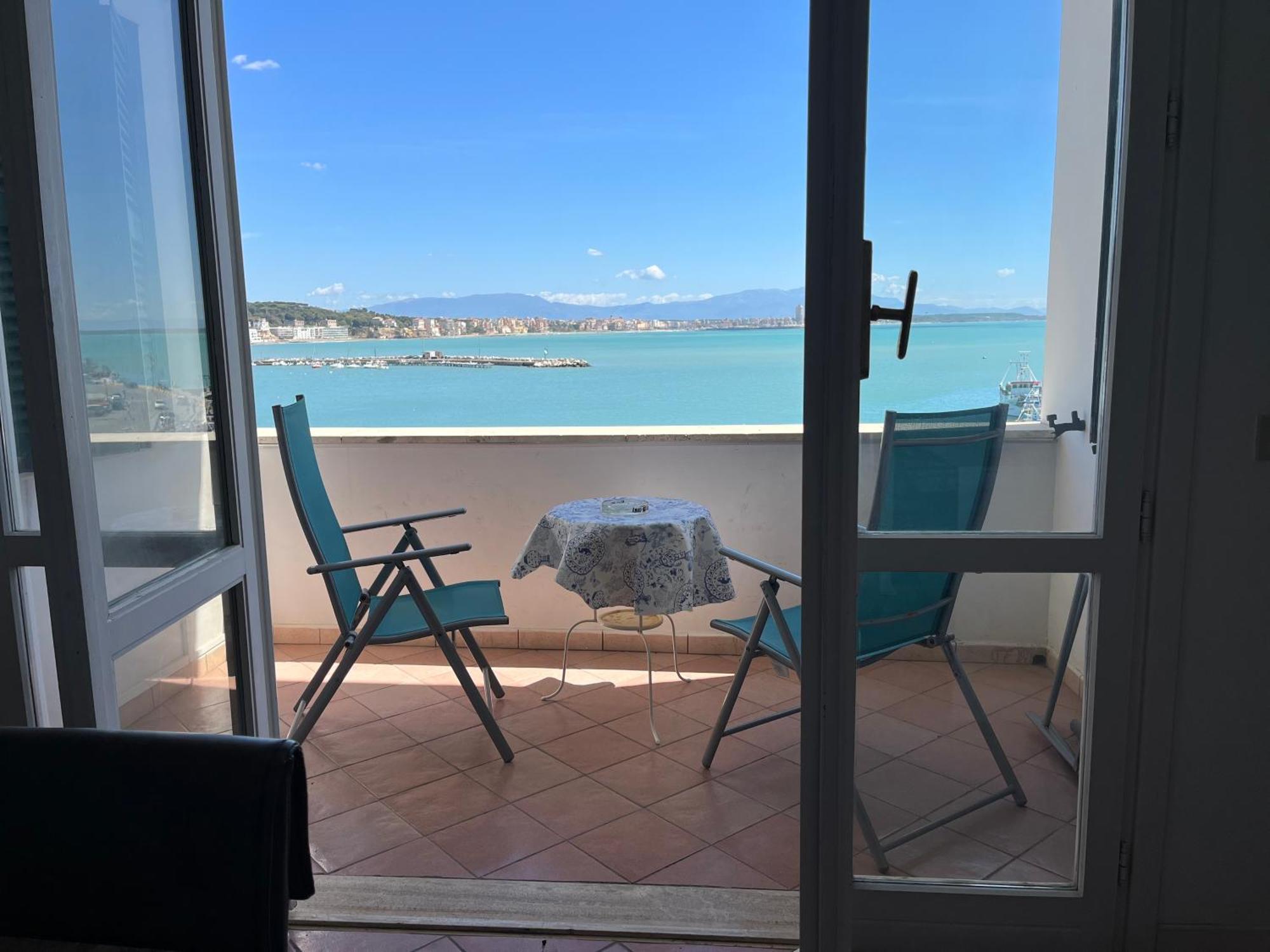 Il Cavalluccio Anzio Esterno foto