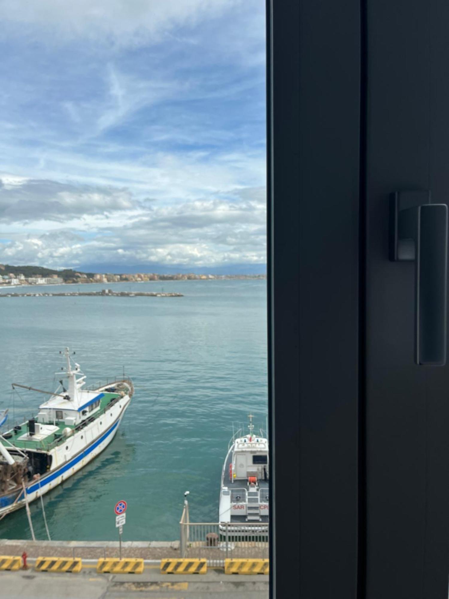 Il Cavalluccio Anzio Esterno foto